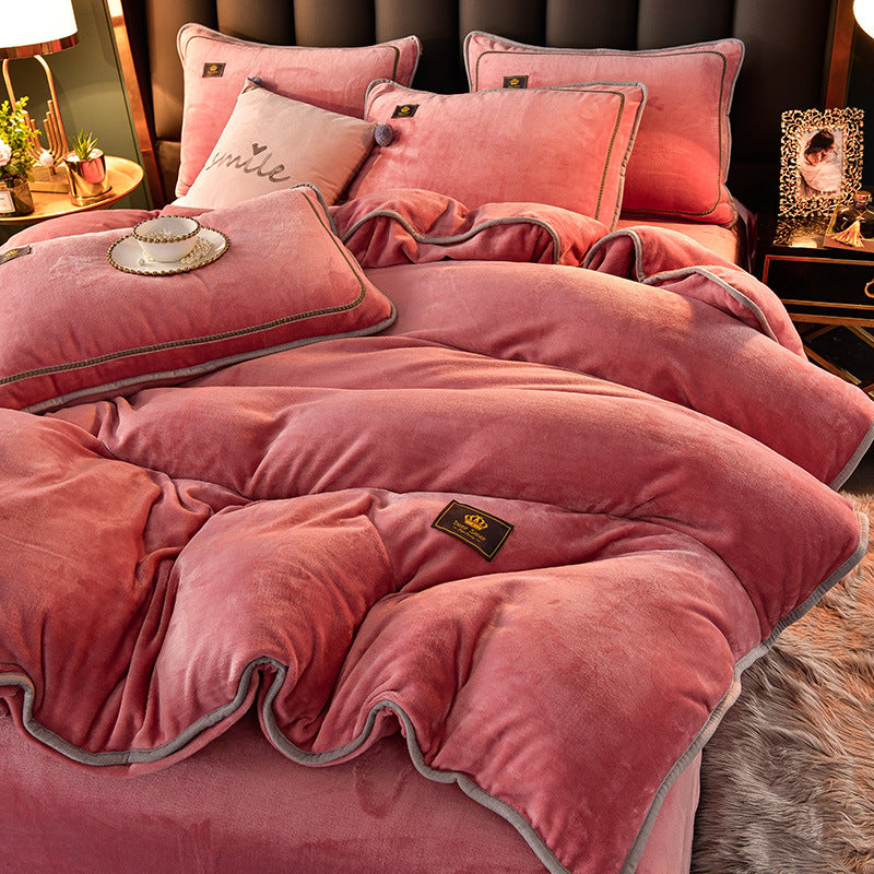 Class A light luxury thickened coral velvet bedding winter anti-static plus velvet edged quilt cover milk velvet four-piece set