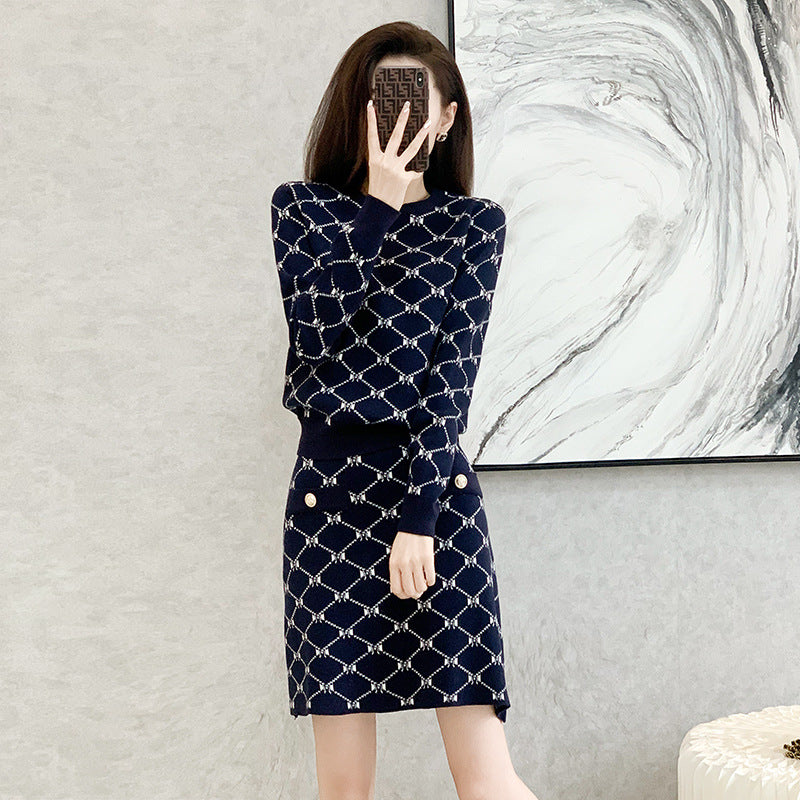 Xiaoxiangfeng fashionable casual suit for women in autumn and winter retro jacquard sweater knitted two-piece suit skirt trendy